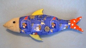 Napló a tűvédő - blog archívum - patchwork játékok-párnák macska és hal