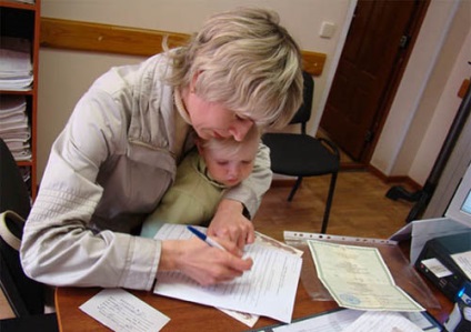 Az Orosz Föderáció állampolgársága egy 14 évesnél fiatalabb gyermek számára, hol kapható és hogyan kell alkalmazni