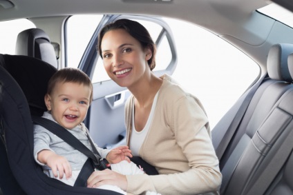 Hogyan szereljük be megfelelően az autóülés 9 hibáját, ami a gyermek életét meg fogja fizetni