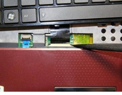 Cum se înlocuiește wifi în netbook asus eee pc 1005peb