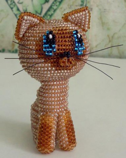 Hogyan készítsünk egy macskát egy gyöngyből háromdimenziós, minden egyszerű