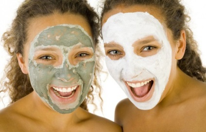 Cum să reduceți conținutul de grăsimi al pielii facială cu mijloace improvizate