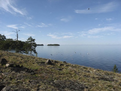 Karelia este o țară fabuloasă de păduri nesfârșite, lacuri albastre și roci maiestuoase