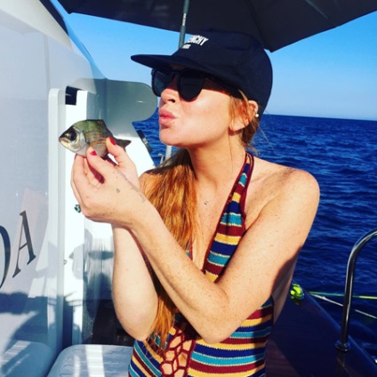 Lindsay Lohan a comentat lupta cu Egor din Tarabasov, încă îl iubesc, bârfa