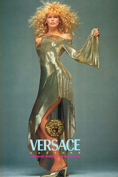 Cele mai bune rochii ale fotografiei janni Versace