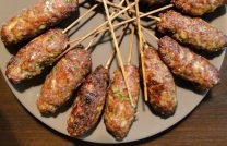 Lulya-kebab a sütőben a nyáron - recept egy fotóval