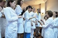 Младите лекари Клинична болница №1 проведе ритуал на посвещение в професията
