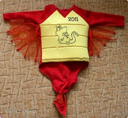 Costumul de Dragon Anul Nou
