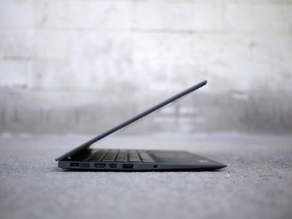 Revizuirea ultrabook lenovo thinkpad x1 carbon este ușoară, dar nu ușoară