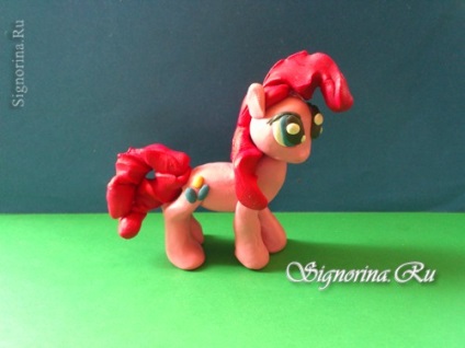 Placinta de ponei pinkie (plăcintă plastică) din lecție plastilină cu fotografie turn-based