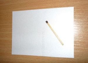 Scut de protecție din hârtie cu mâinile proprii