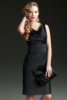 Coafura sub o rochie neagra de stiluri diferite, tunsoare la moda 2013 - fotografie