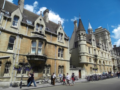 Mergând în Oxford