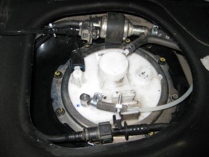 Verificarea presiunii combustibilului în sistemul de propulsie al motorului hyundai solaris