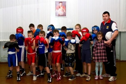 Noi crestem campionul o imagine de ansamblu a secțiunilor gratuite pentru un copil în districtul Ordzhonikidzevsky