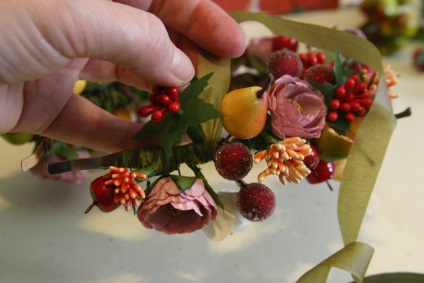 Készítsen egy gyűrű korona gyümölcsök és bogyók betakarítás Queen - Fair Masters - kézzel készített,