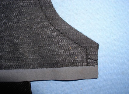 Spătar, curele, curea - asamblare de piese pentru pantaloni izolați