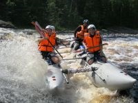 Rafting pe râul Uksunjoki (3 zile)