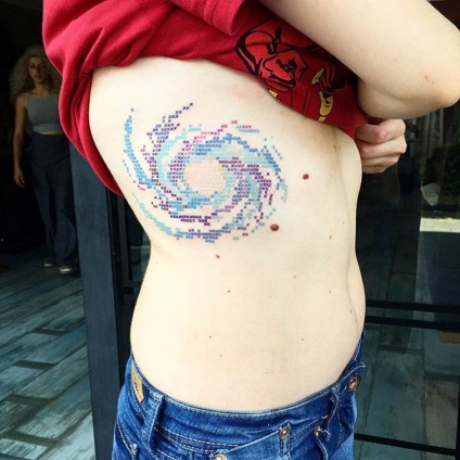 Tetoválások stilizált keresztszemes, mint ez, hasznos a szépség