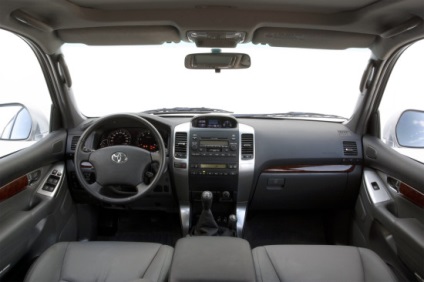 Toyota Land Cruiser 120 prado műszaki adatok és árak, fényképek és felülvizsgálat