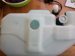 Instalarea unui senzor de nivel al lichidului de spălare la nivelul frezei