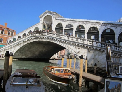 Veneția-insulă în spatele ferestrelor din față, un blog despre problemele turismului turistic