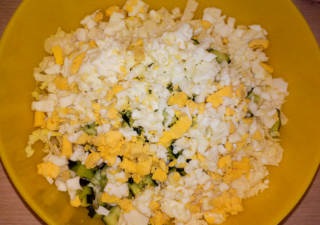 Ízletes saláta pekingi káposzta uborkával - recept fotóval