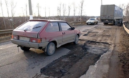 În Rusia vor construi drumuri din plastic