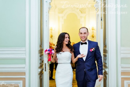 Az egész igazság a vőlegény boutonniere-ről, a menyasszonyról Szentpéterváron