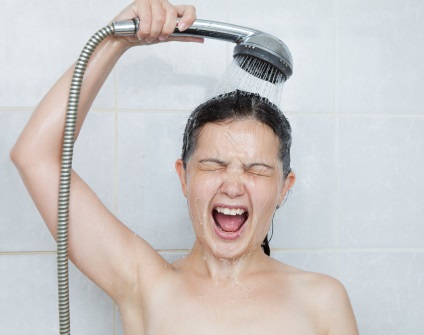 Dușul rece după antrenament dăunează mușchilor, știrilor din întreaga lume