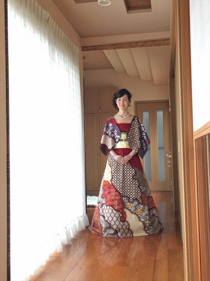 Mirele japoneze își transformă kimono-ul tradițional în rochii de mireasă uimitoare - în lume