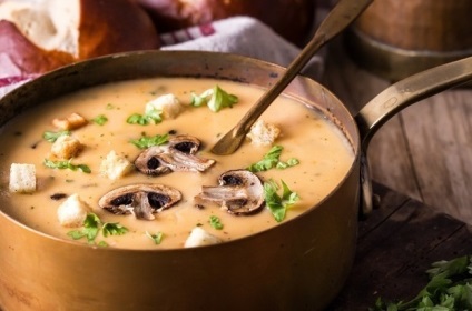15 Cele mai răcoritoare feluri de mâncare puteți găti cu ciuperci