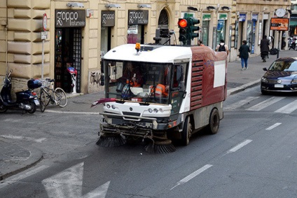 20 de milioane de euro pentru colectarea gunoiului sau modul în care funcționarii italieni se luptă pentru curățenia străzilor 