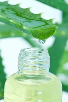 Aloe, beneficii aloe, suc de aloe vera, cât de util este aloe vera, cum se face suc de aloe, stoarce sucul din