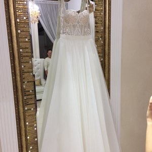 Aimee Sposa, nunta salon-atelier și rochia de seară în Novosibirsk pe piața metrou Piața Lenin