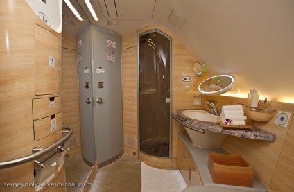 Clasa business pe emiratele airbus a380