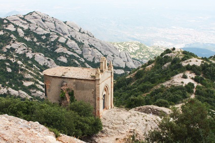 Obiective turistice în spania munte montserrat și mănăstirea montserrat în Spania