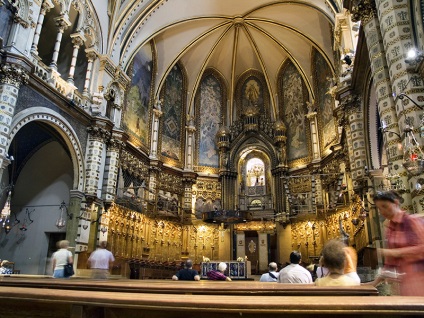 Obiective turistice în spania munte montserrat și mănăstirea montserrat în Spania