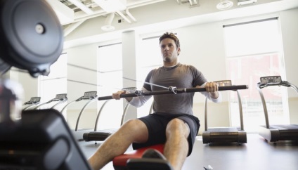 Cum să pompezi complexul biceps de exerciții eficiente