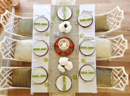 Hogyan lehet meglepni a vendégeket egy ízlésesen berendezett asztal Ötletek Design