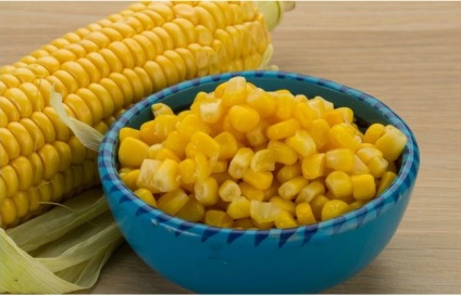 Hogyan főzni sózott kukoricát otthon - hogyan és mennyit kell főzni a kukoricát a cob szabályban