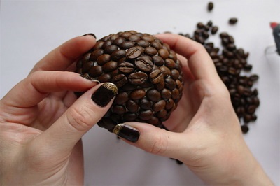 Arborele de cafea cu mâinile proprii - decor interior elegant