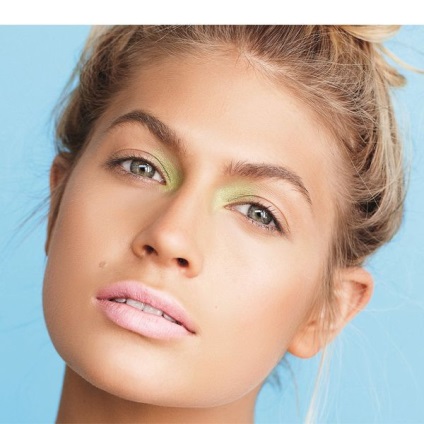 Face make-up, determina aspectul de tip color (foto)