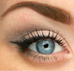 Eye makeup cum sa faci un look irezistibil - revista online borodanews