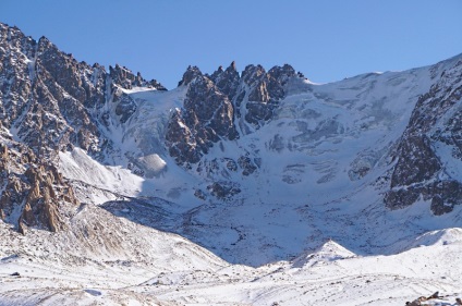 Medeo - Tuyuksu, călătorie, trekking, trekking