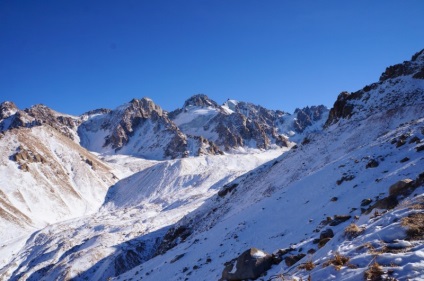 Medeo - Tuyuksu, călătorie, trekking, trekking