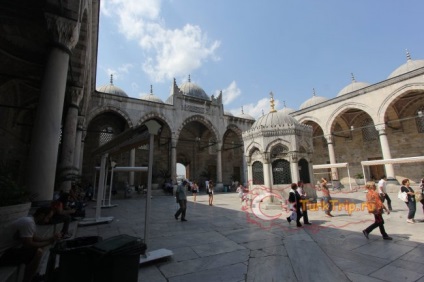 Moscheea nouă (yeni cami) din Istanbul, fotografie cum se obține