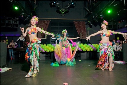 Anul Nou în stilul Hawaii, unul de la doamna - revista pentru femei
