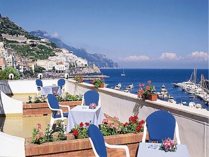 Vacanță în Amalfi, orașe de coastă, informații pentru turiști