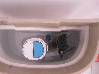 De ce curge vasul toaletei, lasa apa in toaleta